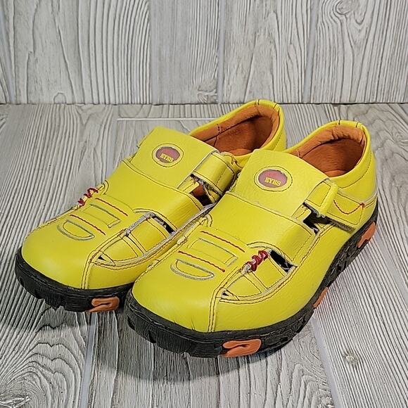TMA Eyes Hand Stitched Leather Shoes Yellow Womens Size 8.5 NEW - Picture 11 of 15